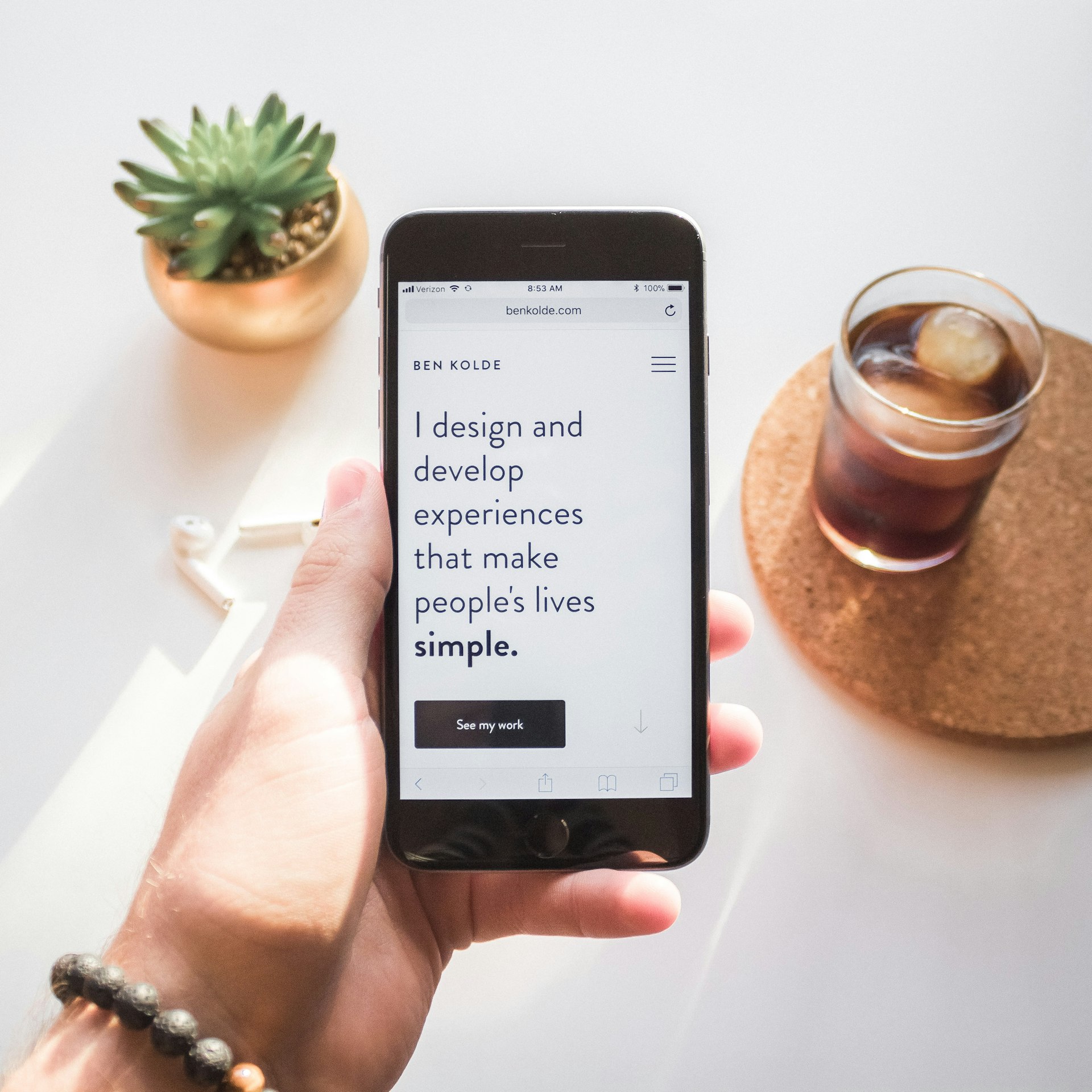 Crafting a Solopreneur Journey That Feeds Both Your Goals and Your Soul