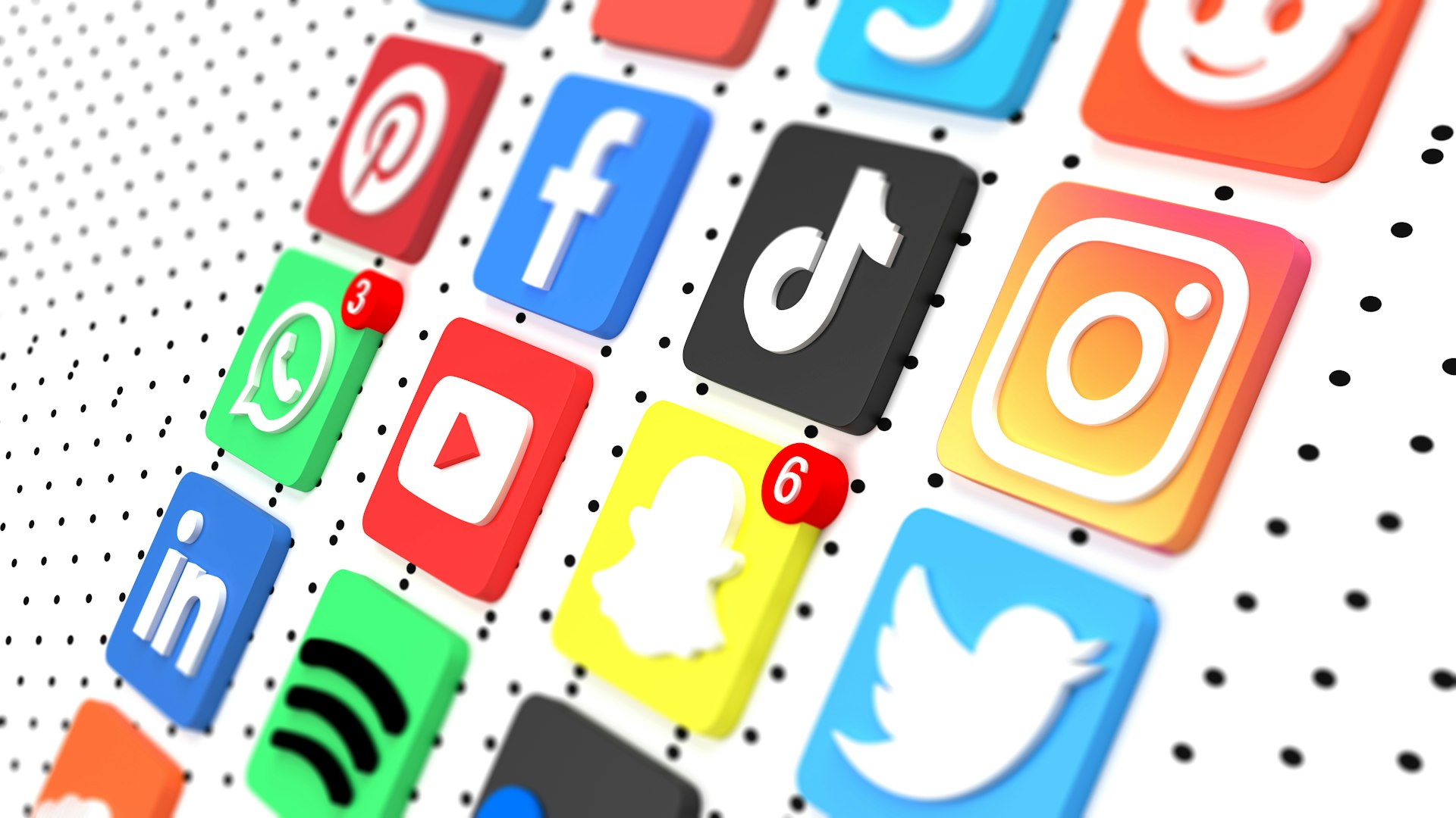 Cultivating Intentional Digital Moments: Building a Balanced Social Media Lifestyle